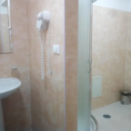 La Buvette Hotel